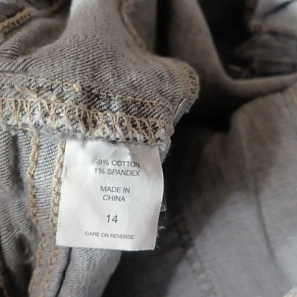 666342.....Soho New York & Company Jegging Size 14, W31